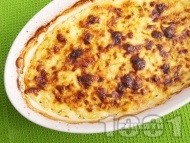 Рецепта Огретен от тиквички, яйца, сирене и кашкавал със заливка от сос Бешамел запечен на фурна